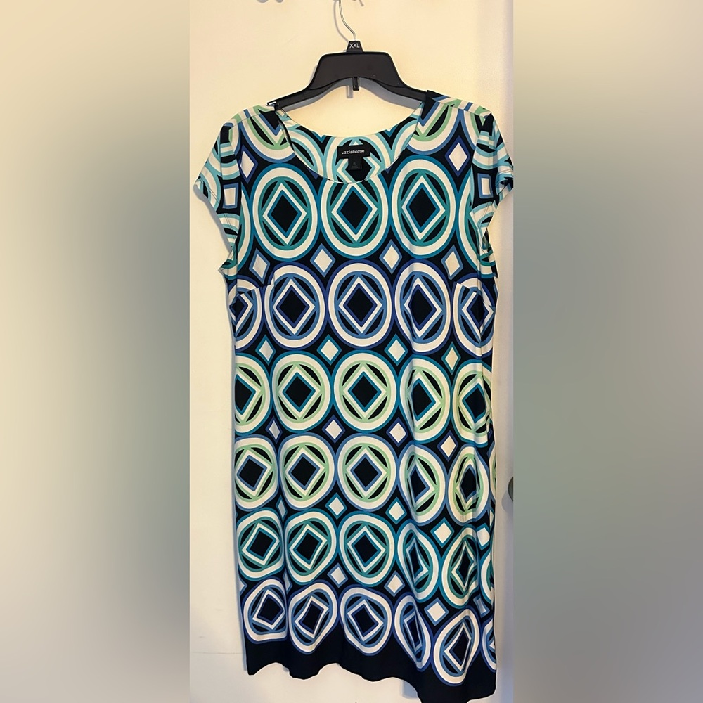 Liz Claiborne size XL cap sleeve dress. Multi colored pattern. GUC.